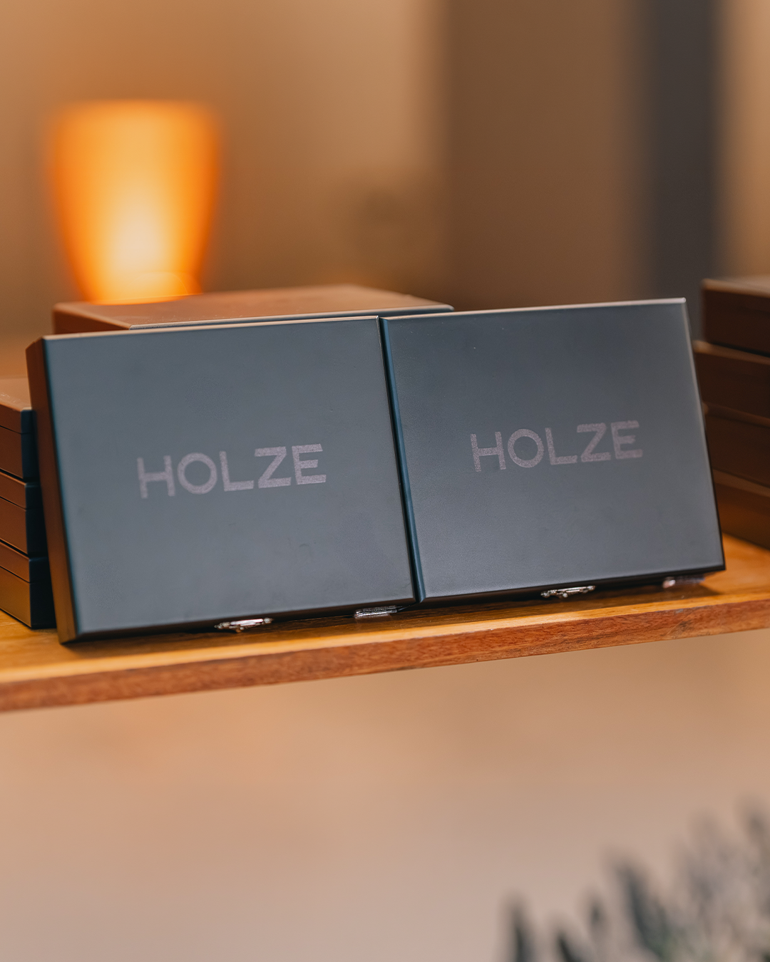Nouve 354 — welcome kit Holze